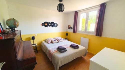 villa-lucas-chambre-jaune